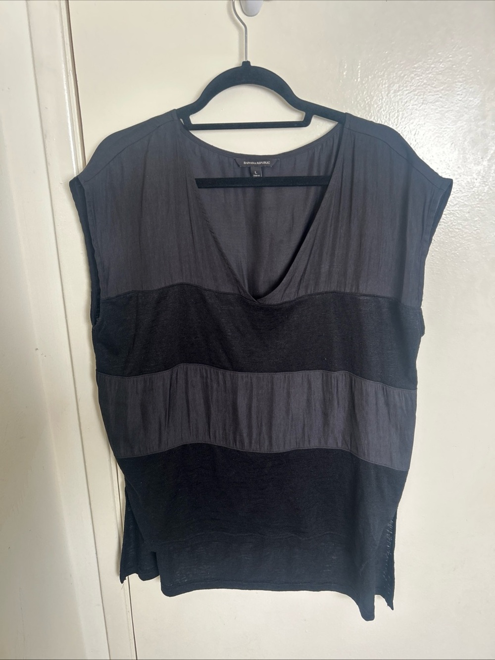 Banana Republic Black & Charcoal Layered V-Neck Tunic